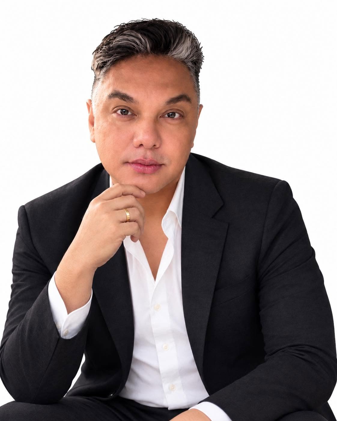 CHRISTOPHER DE VEGA GUARIN